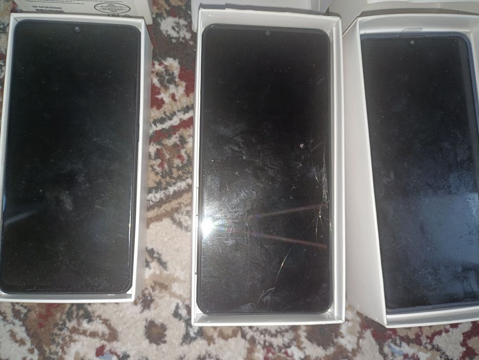 Продам б/у  телефоны на запчасти