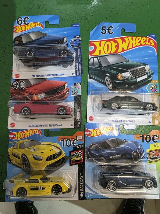 Hot wheels - колички 1/64