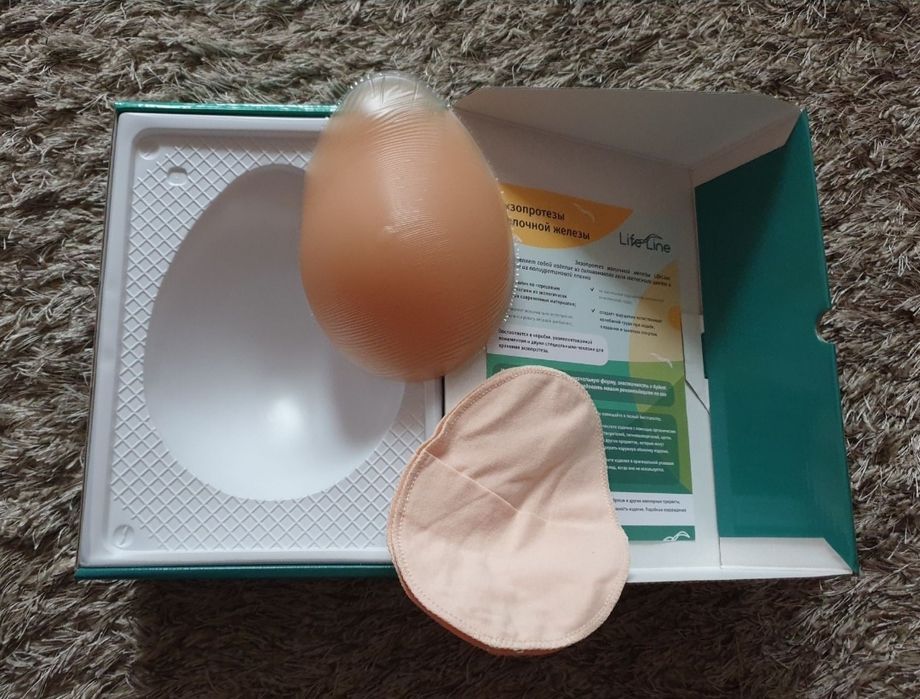 Протез молочной железы