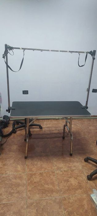 Продам стол для стрижки собак