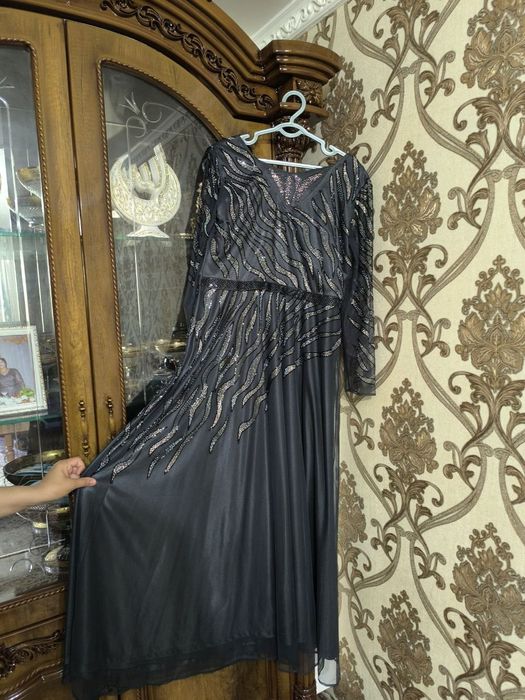 Вечерний платьее