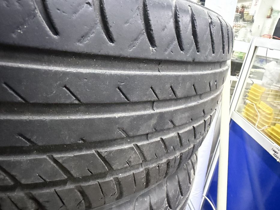 Продам диски с шинами на R17