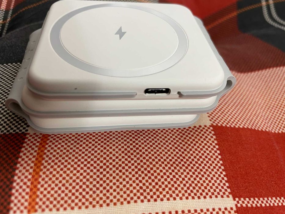 Incarcator wireless magnetic 3 in 1 universal, pliabil