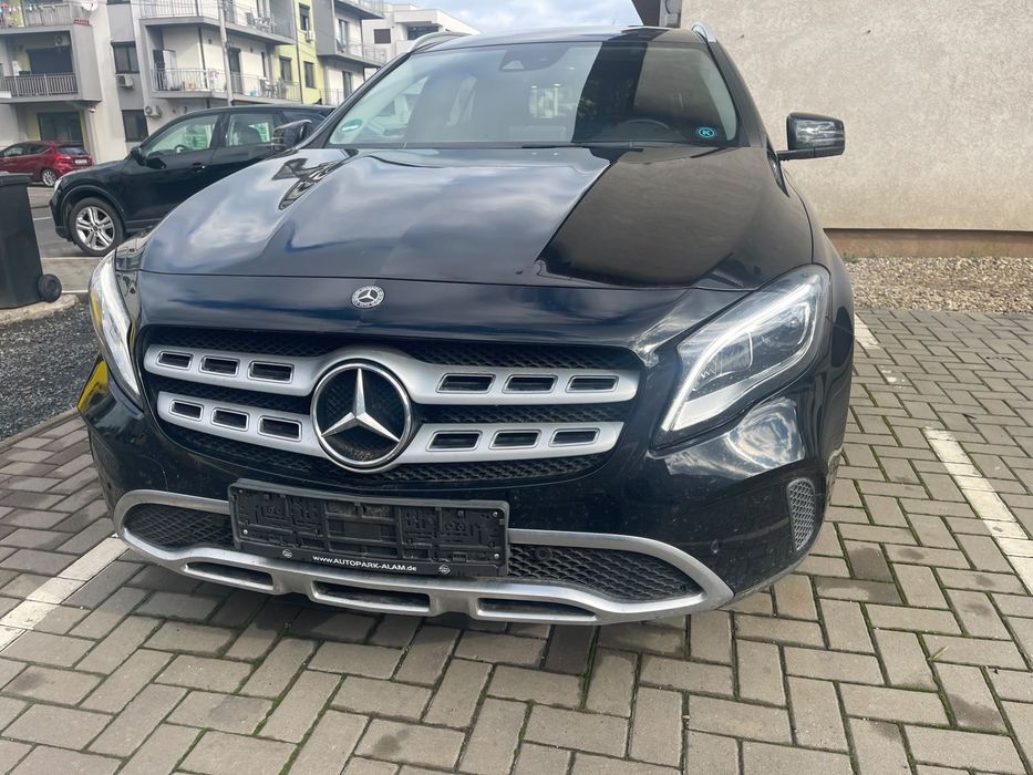 MERCEDES-BENZ GLA 2017 — imagine 3