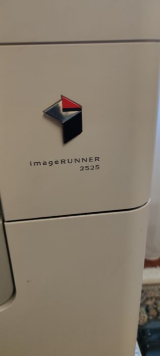 Imprimantă  xerox Canon 2525