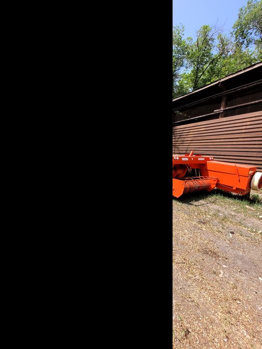 Пресс-подборщик из Европы.