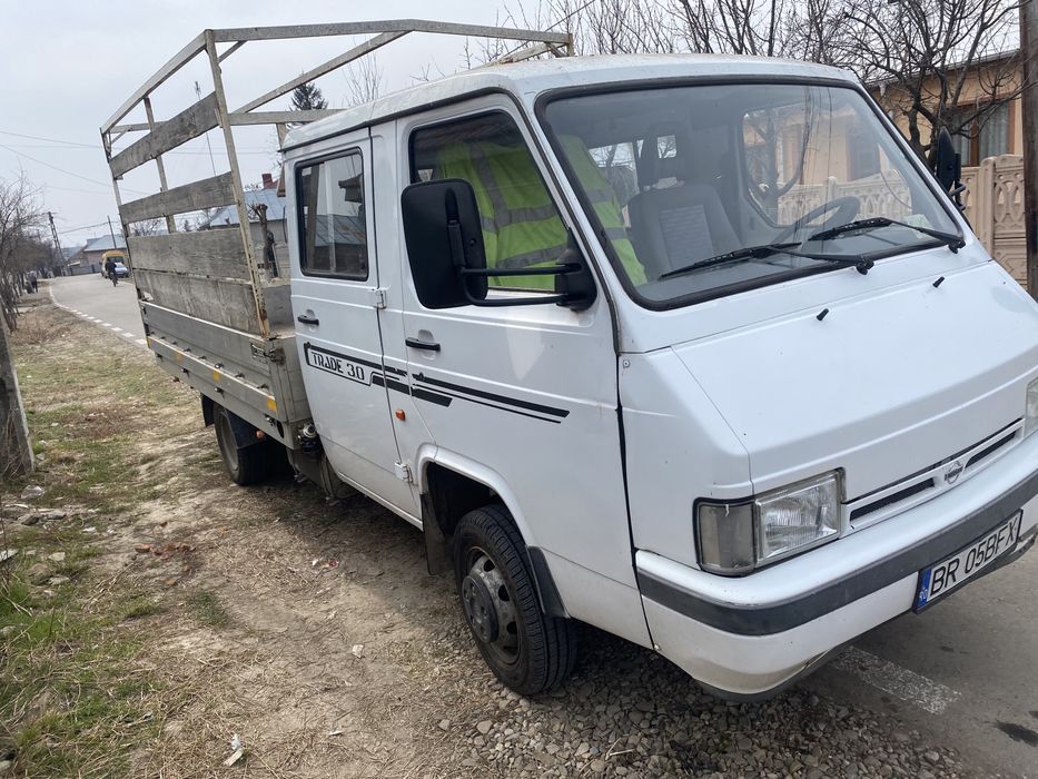 Dezmembrez nissan trade 3.0