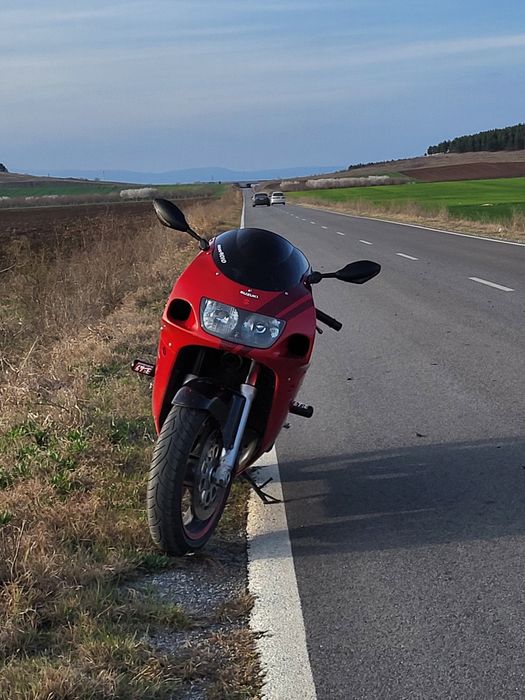 Suzuki GSX-R 600 srad