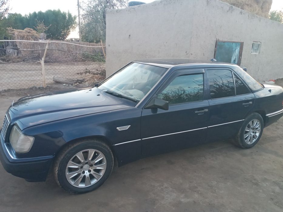 Mercedes benz w124 satiladi