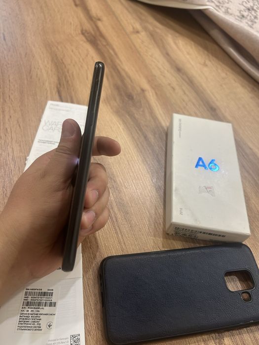 Продается Samsung Galaxy A6 в отличном состоянии
