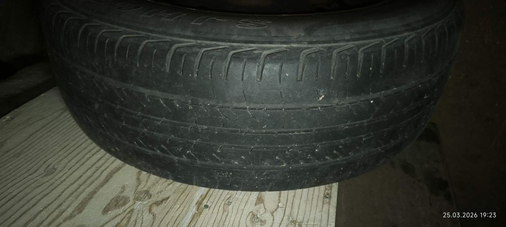 Продам б/у летние шины