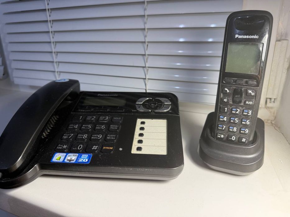 Продам стационарный телефон Panasonic