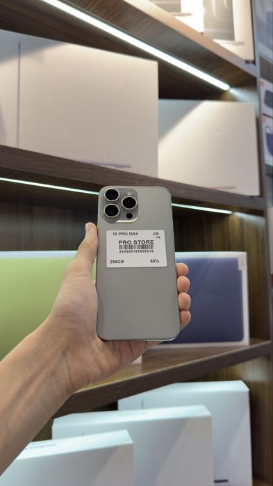 iphone 15 pro max naxtka