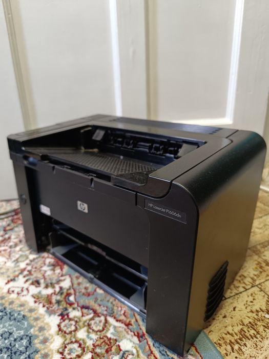 Продам Лазерный принтер в отличном состояний HP