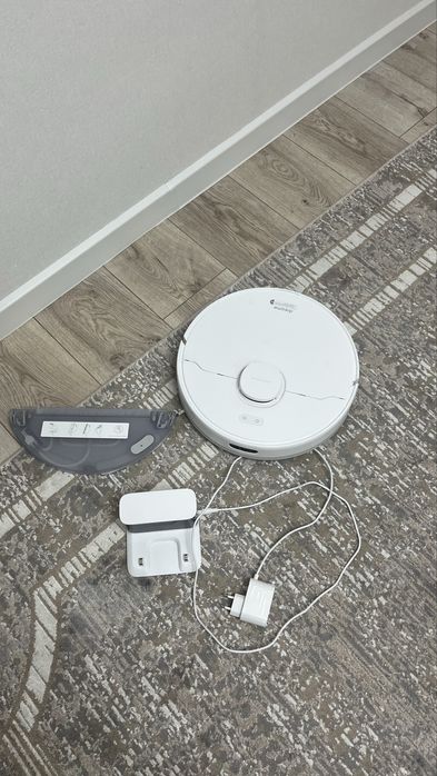 Робот пылесос dreame