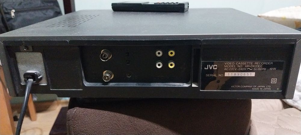 Видеоплеър JVC-HR-DX-20EE