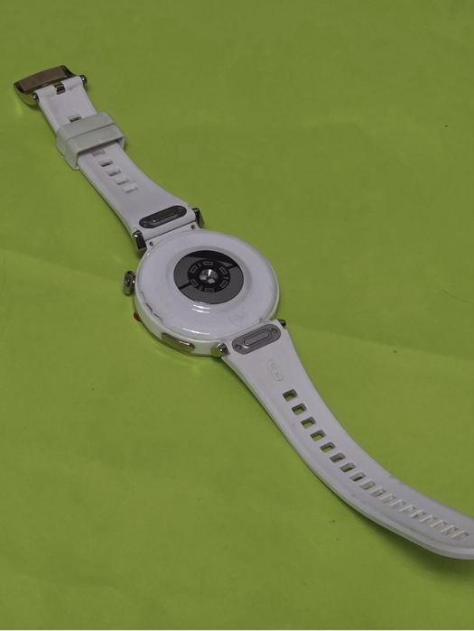 КАТО НОВ 42mm Huawei watch GT 5 Pro Yettel Гаранция 2026 White gt5