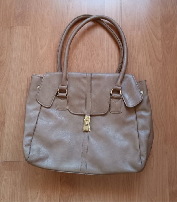 Дамски чанти дънкови, кожени, кадифе