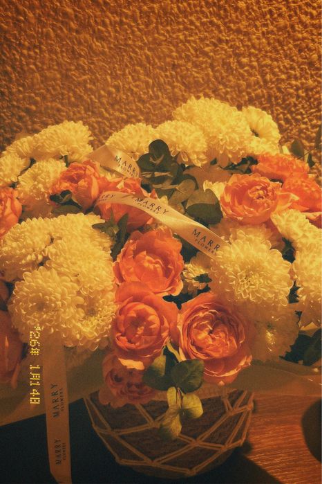 цветы с корзиной