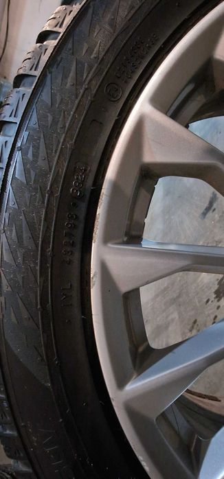 Гуми Nokian 255/45/19 джанти Ауди А8