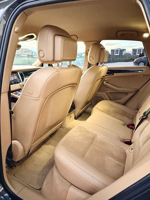 Porsche Macan S 3.0 diesel alb perlat model deosebit