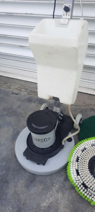 Numatic  bmd1000s Машина за Почистване Полиране Пране на килими