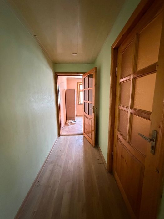 Срочно продается 2 х комнатная квартира