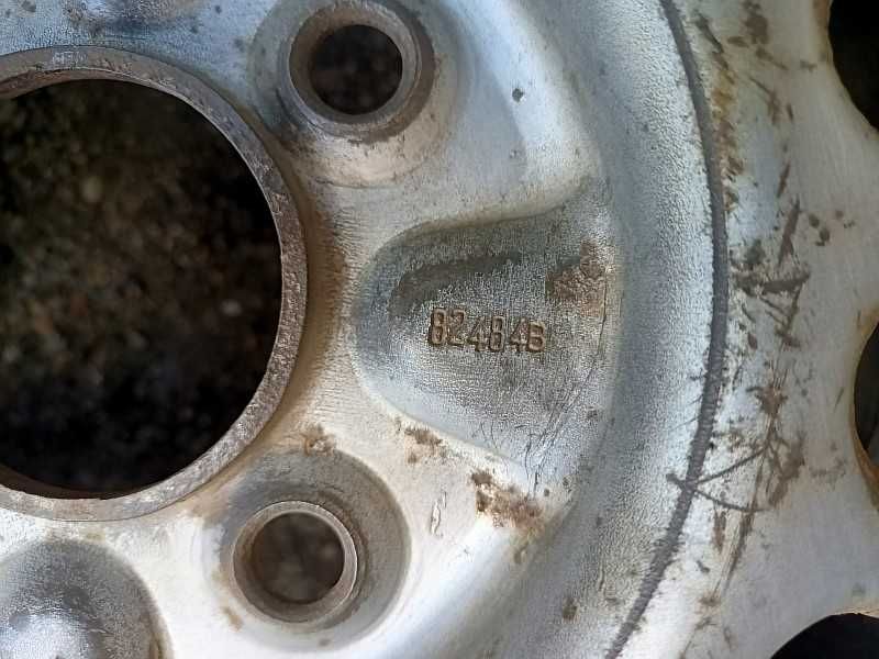 Продам оригинальный металлический диск на Rover