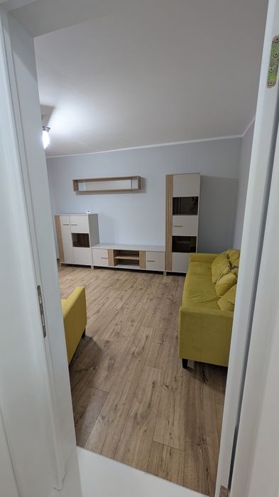 Vând apartament cu doua camere