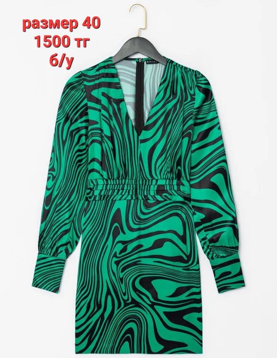 Продам платья и обувь