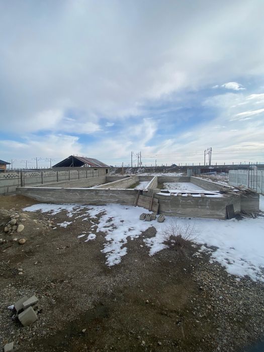 Участок с готовым фундаментом срочно