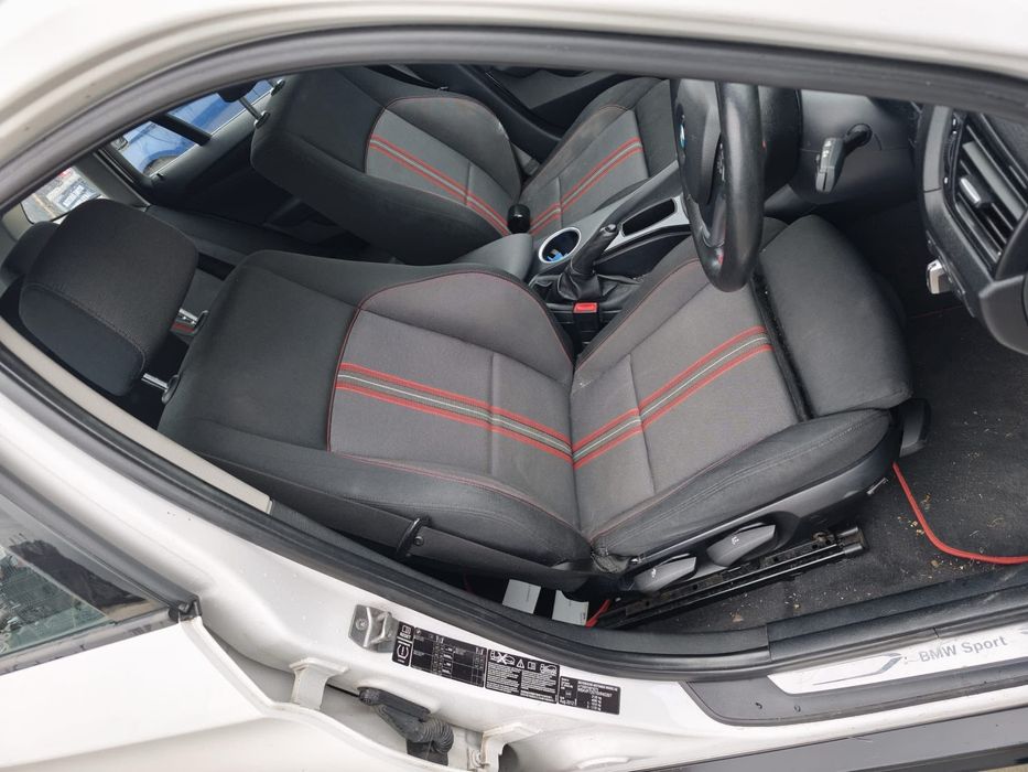 Dezmembrez BMW X1 E84 X-drive18d 2012 N47 -142,Manual,Recaro,jante 17