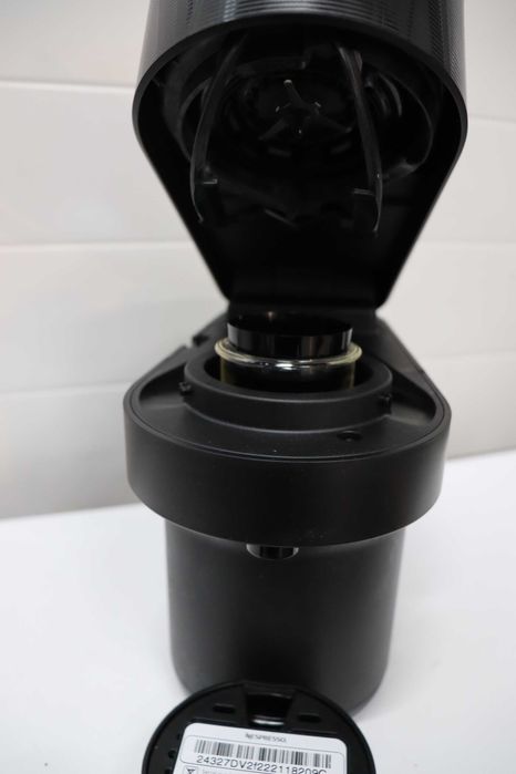 Кафемашина и еспресо машина Nespresso Vertuo Pop+, цвят черен лакриц