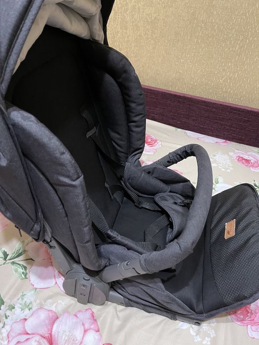 Продам Детскую  коляску