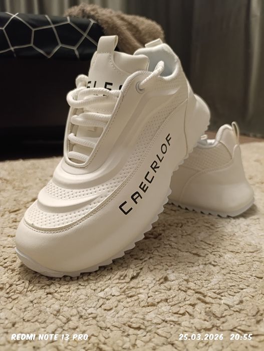 Душевные кроссовки