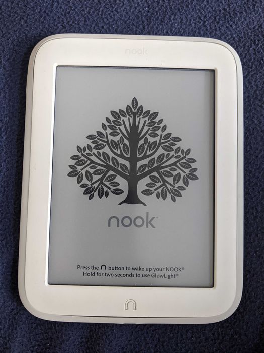 Четец за книги Nook Glow White 2013