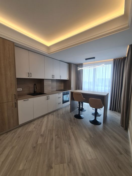 Vând apartament cu două camere în bloc nou mobilat si utilat