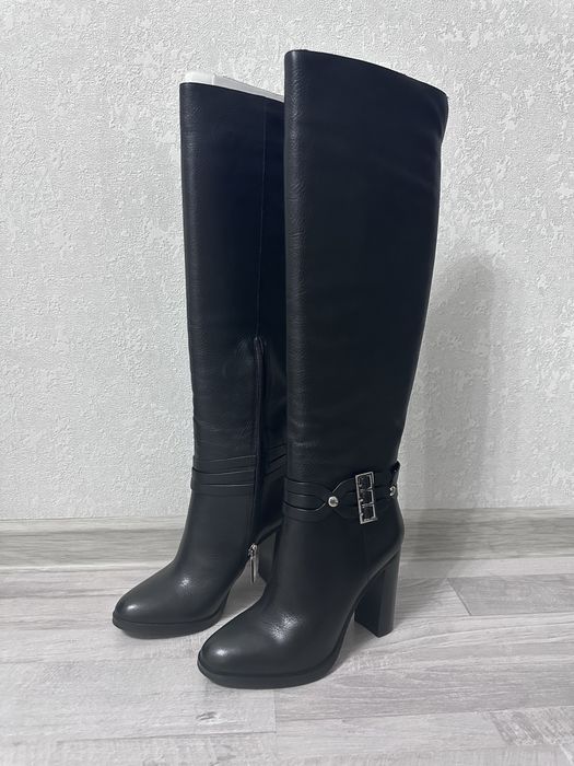 Новые зимние сапоги Basconi