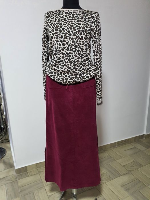 Fusta lunga burgundy din raiat, slituri laterale;