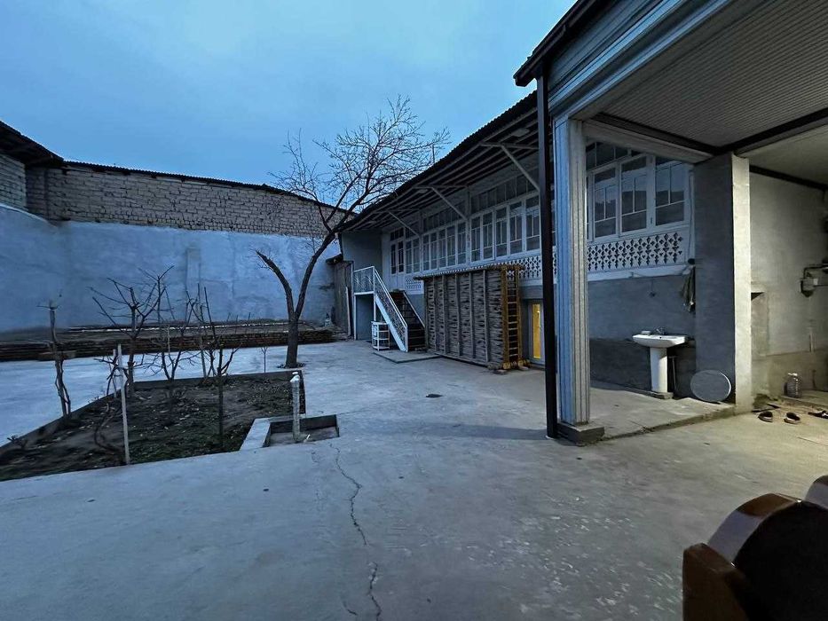 5 сотикдан иборат булган ховли сотувда