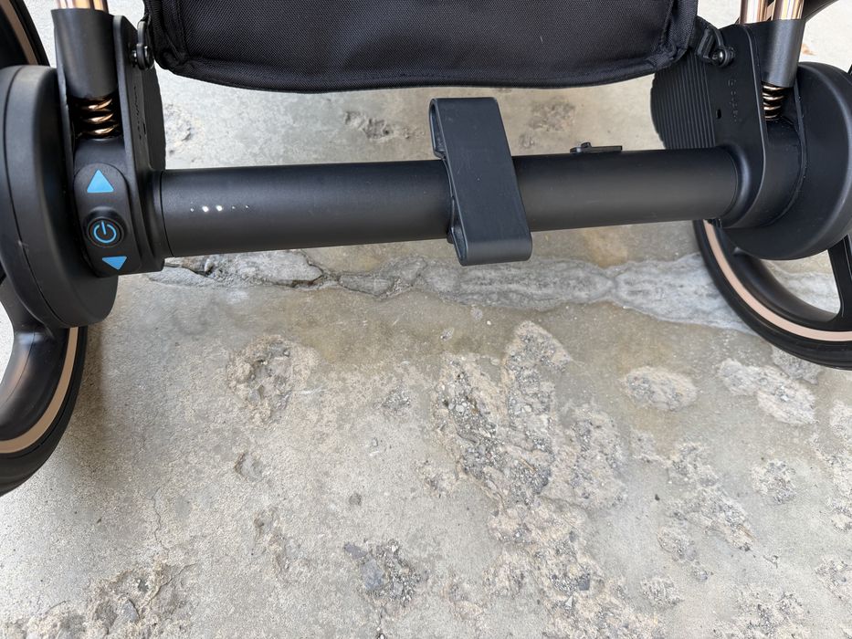 Количка Cybex e-priam пълен комплект