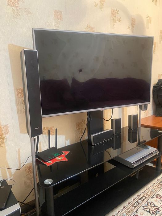 Подставка под телевизор