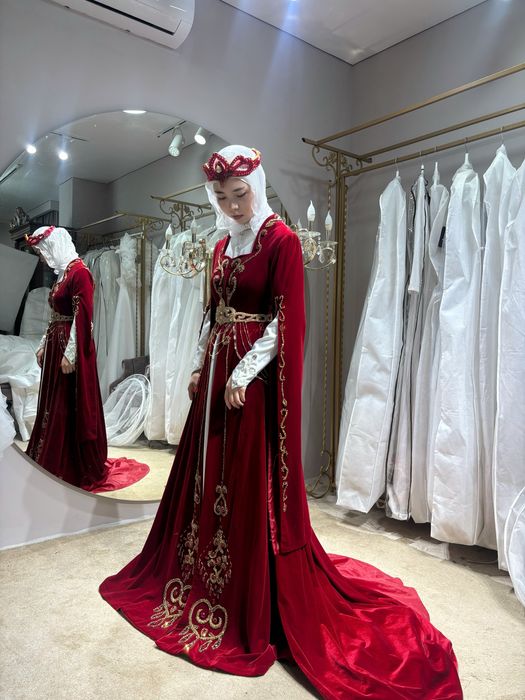 Узату платья Ұзату көйлектері