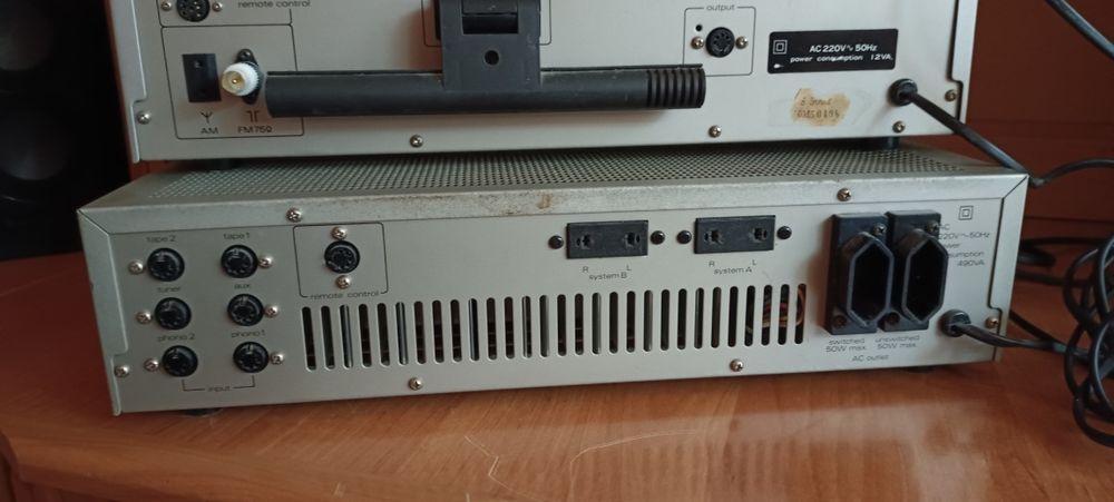 Linie audio Thomson identic Nordmende sau Continental