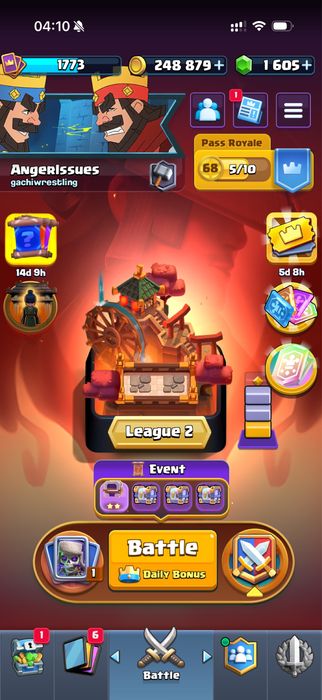 Продаю аккаунт clash royale играл 9 лет