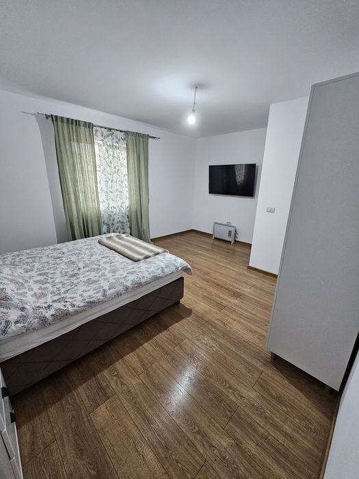 Vând casa in cartierul Banovita