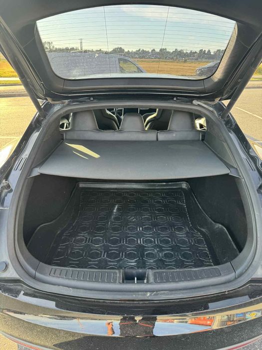 Tesla model S P90D 4x4! Free sypercharging