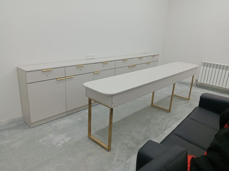 Мебель для салона 150.000 тг