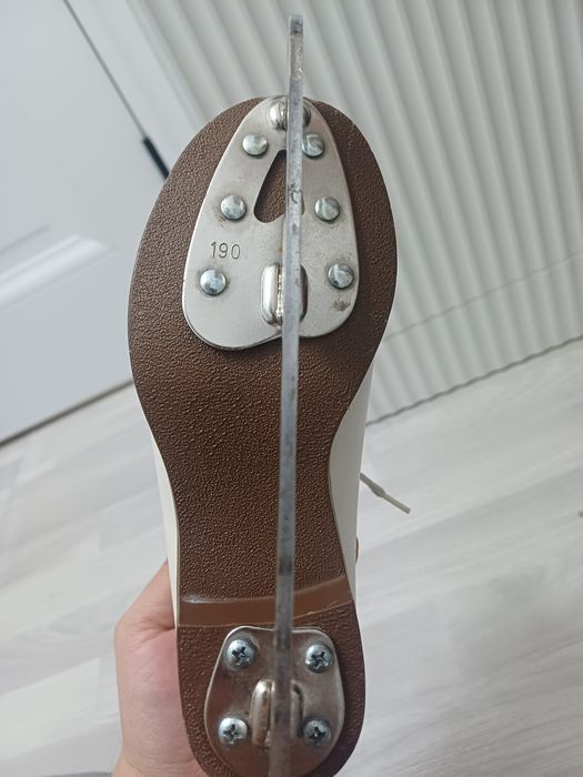 Продам коньки Botas Peggy