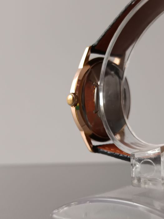 Tressa Ultra Flat ceas automatic 25 Rubine